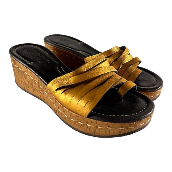 Donald J Pliner Gold Metallic Strappy Sandals Platform Size 7.5 LIKE NEW - Picture 2 of 10